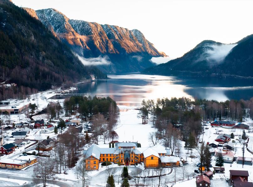 soloppgang på Dalen om vinteren