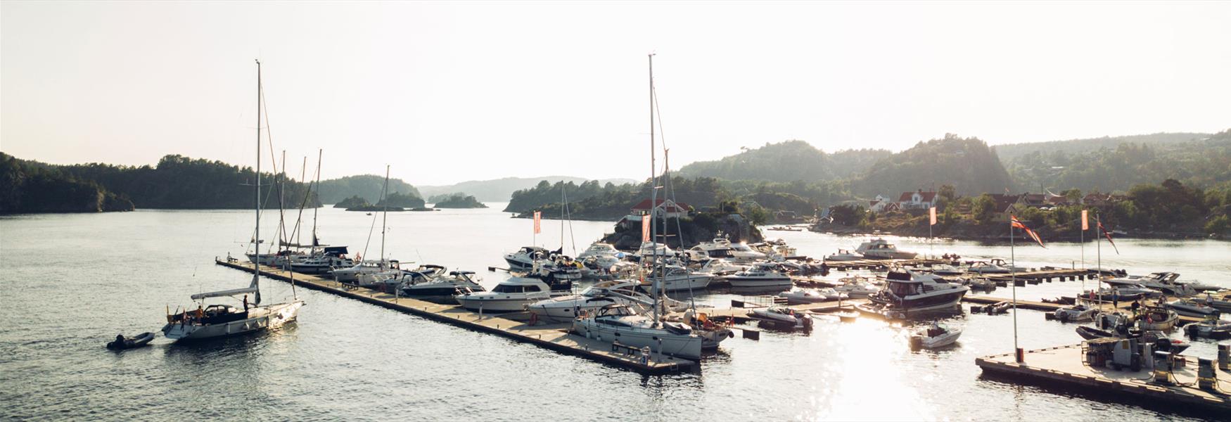 fritidsbåter på gjestehavn i Valle