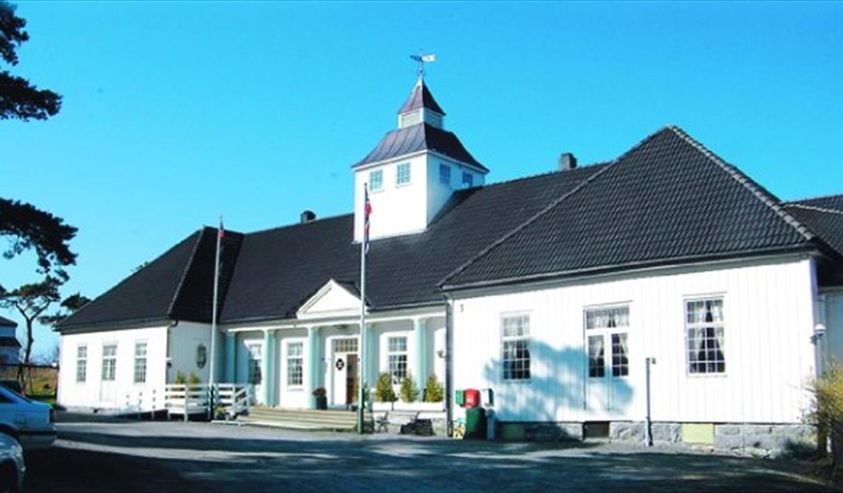 Fasde Langeund Bad, inngangsparti