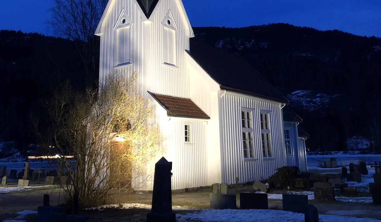 Flatdal kyrkje