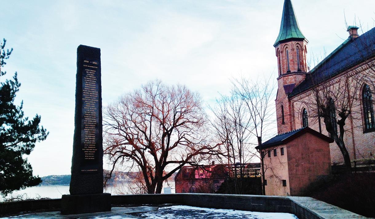 Bautaen over de falne Kragerøborgere under 2.verdenskrig.