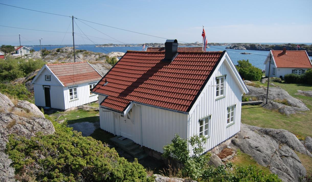 Fra Korset, Skåtøy