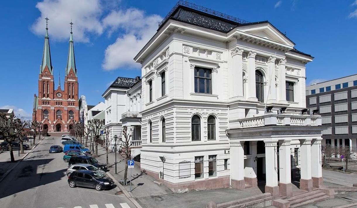 Festiviteten i Skien