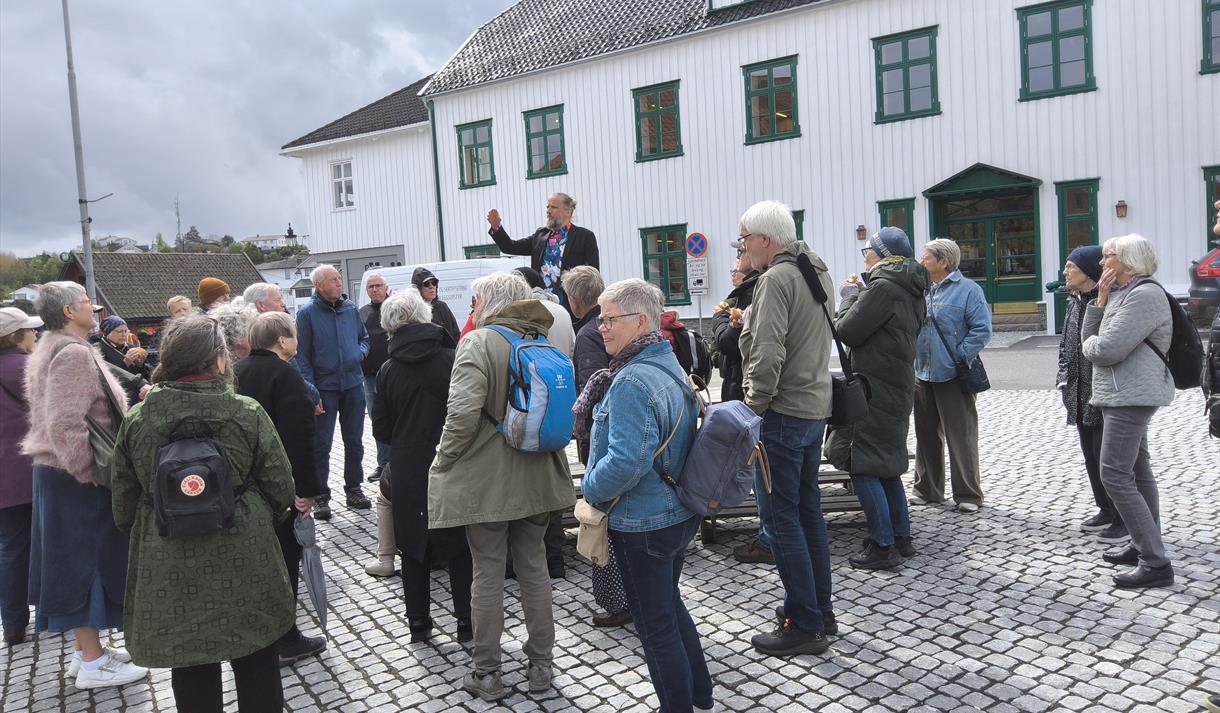 Thomas Bakkerud forteller om Lerins plass i Kragerø