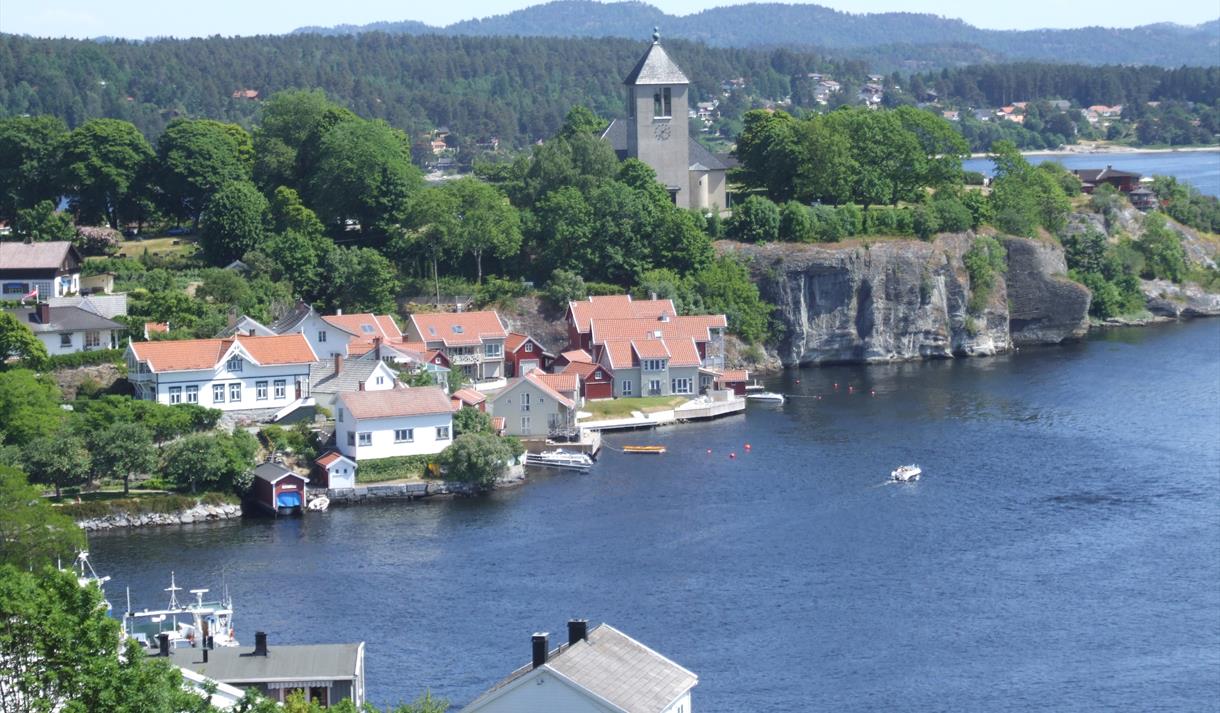 oversiktsbilde av Brevik by