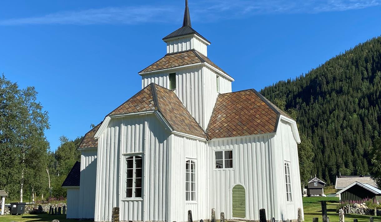 Åmotsdal kyrkje
