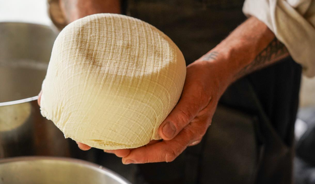 Det blir ysting av kvitost på museet i Eidsborg i dag.