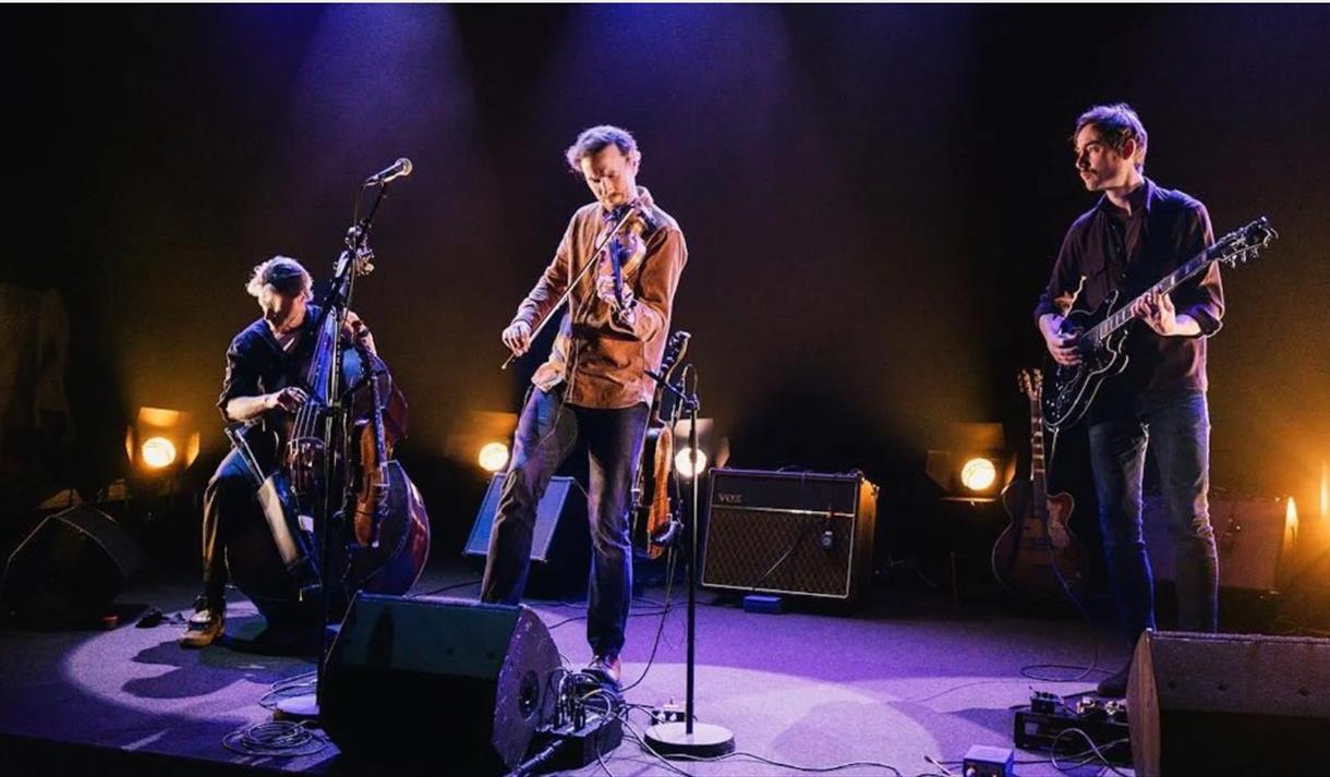 Erlend Viken Trio