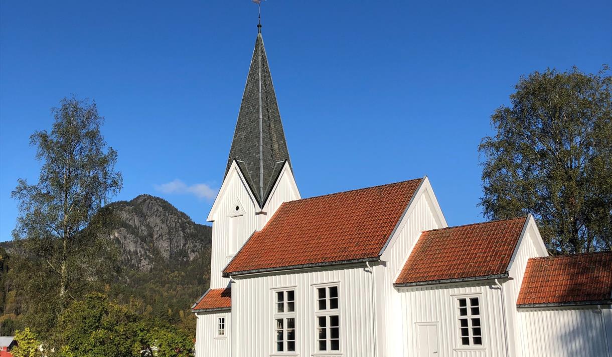 Flatdal kyrkje