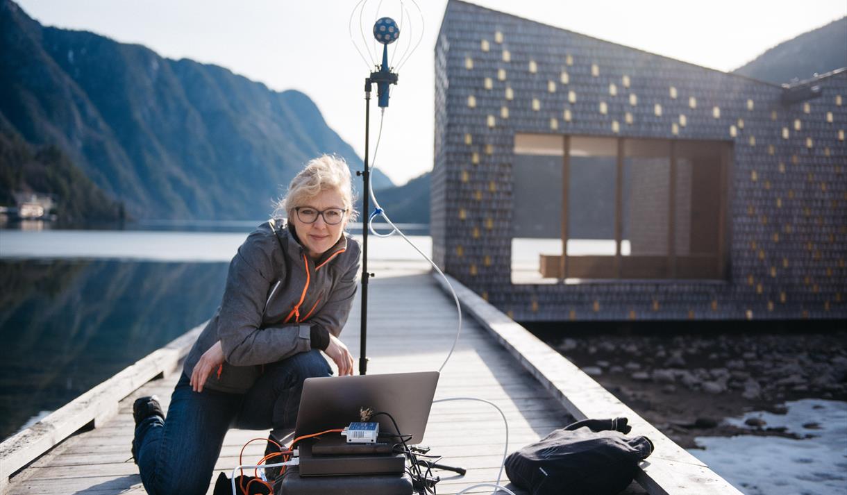 Natasha Barrett, lydinstallasjon Vest-Telemark museum Eidsborg.