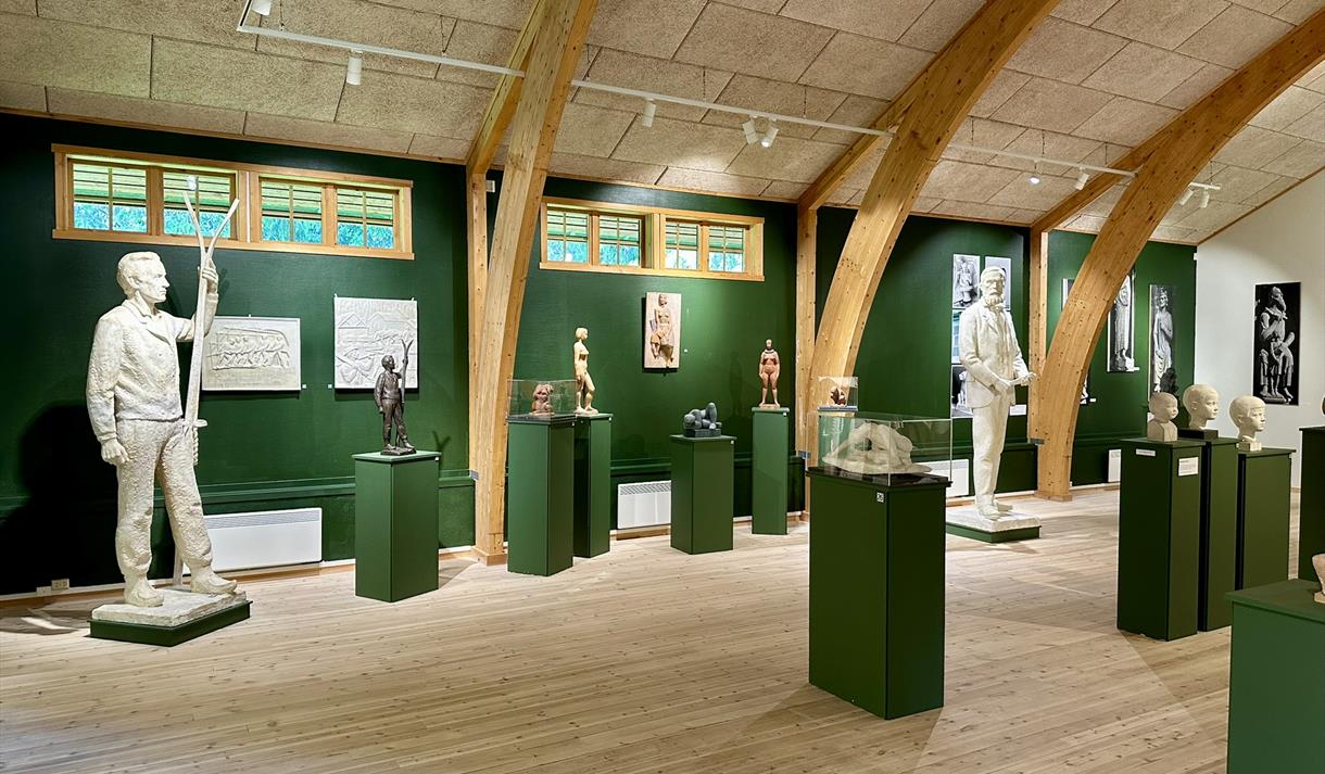 Frå skulptursamlinga etter Knut Skinnarland - Skinnarlandsamlinga.