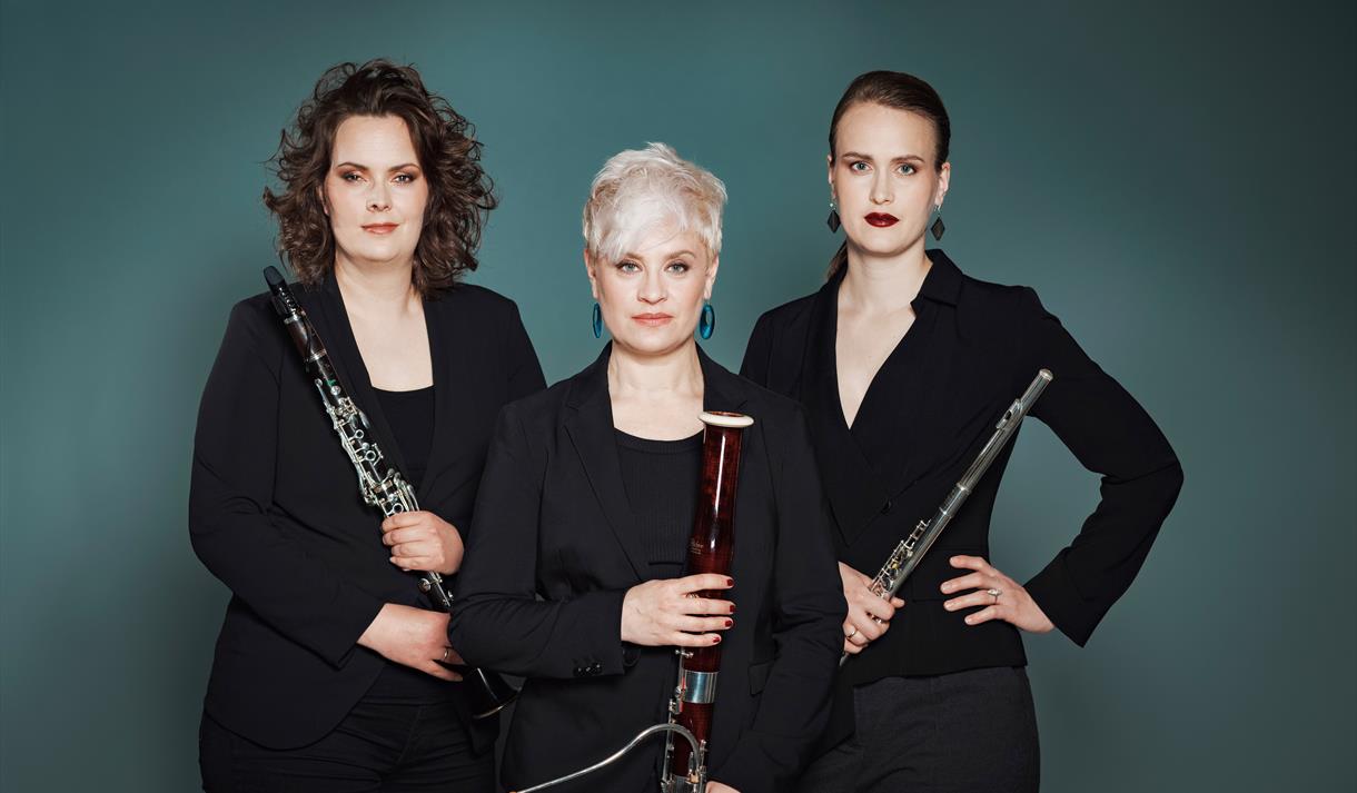 Taffelpikene og Magnus Soltvedt Wiik