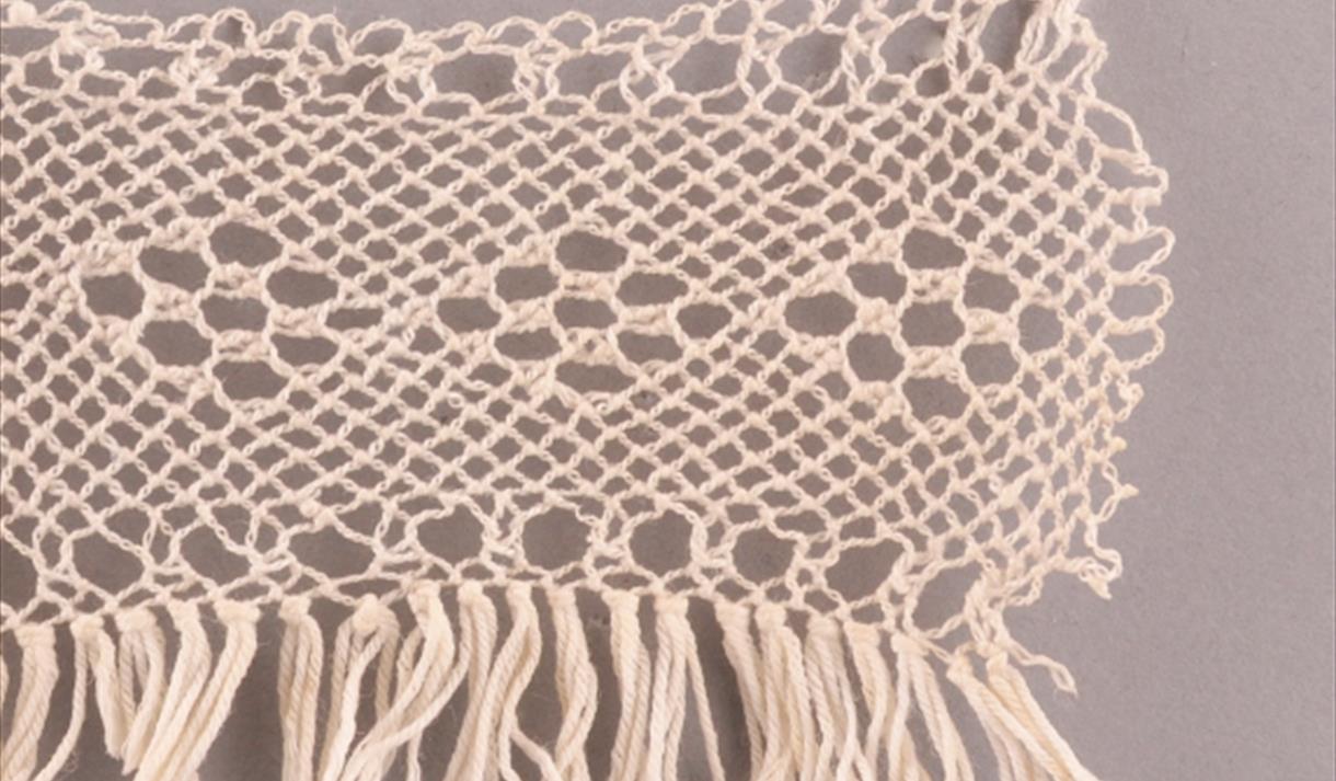 Eksempel på handverksteknikken telemarksbinding