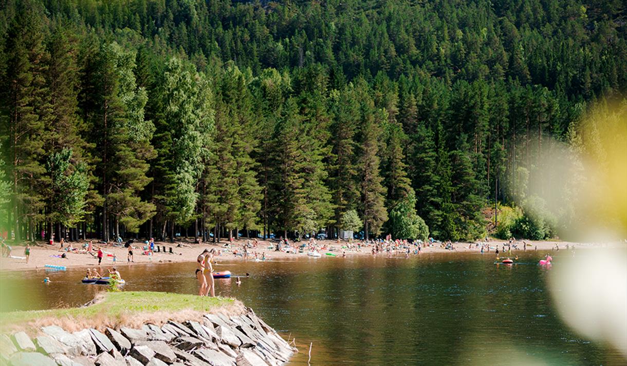 badestrand  ved Telnessanden camping og friluftssenter