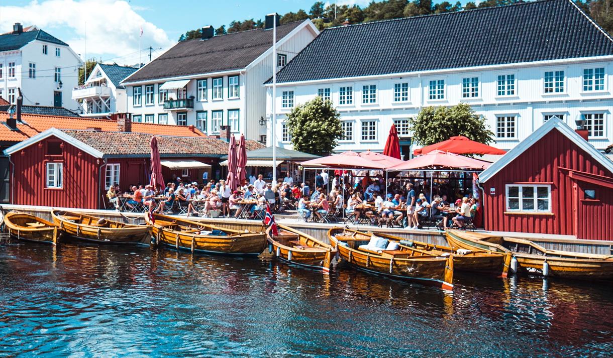 Tollboden Hotel og Restaurant ved vannkanten i Kragerø