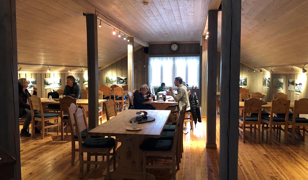 Frå kafeen på Åmdals Verk gruver.