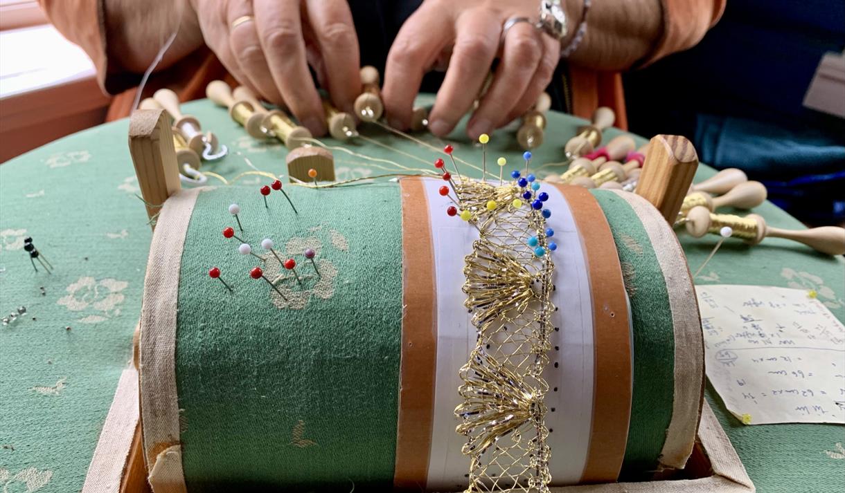 Metallknipling, husflid og handverk, Vest-Telemark museum Eidsborg.