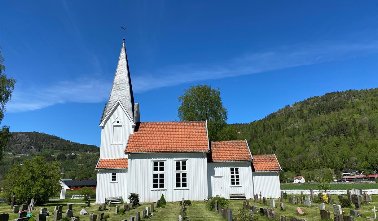 Flatdal kyrkje